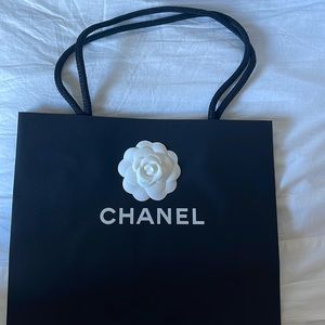 CHANEL SHOPPING BAG WITH SMALL RIBBON